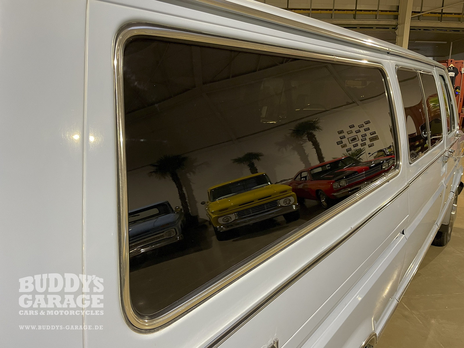 Ford Econoline E-250 Club Wagon 1977 | Buddy's Garage Bad Oeynhausen